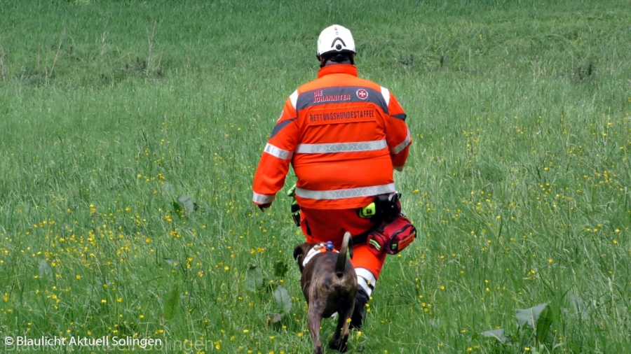 Sequenz 01.00 10 16 17.Standbild018