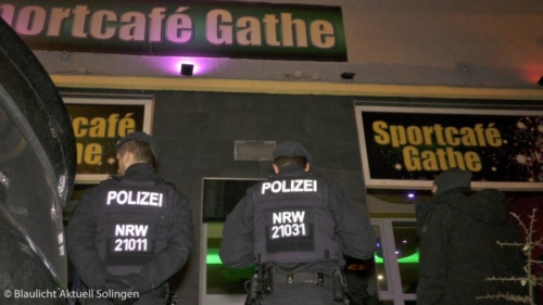 18730059.00 08 02 15.Standbild016