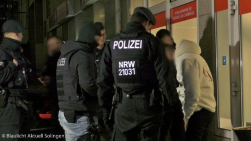 18730059.00 10 26 00.Standbild025
