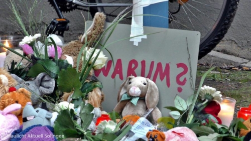 19490030.00 02 02 36.Standbild006