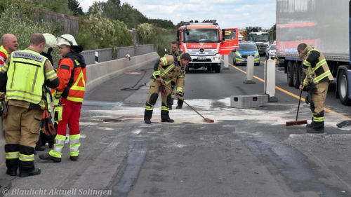 Gefahrgutunfall A3 Solingen-14