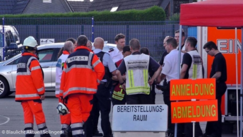 Sequenz 01.00 05 33 21.Standbild012