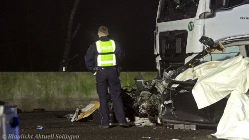 Unfall A46 Wuppertal Raststaette-17
